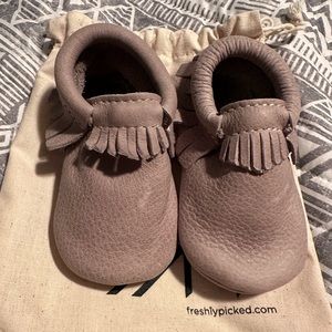 Freshly Picked Moccasin, Salt Flats size 5